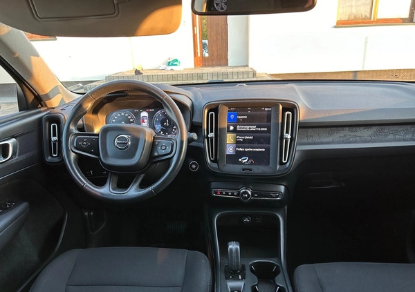 Volvo XC 40 cena 115000 przebieg: 231222, rok produkcji 2019 z Radom małe 121